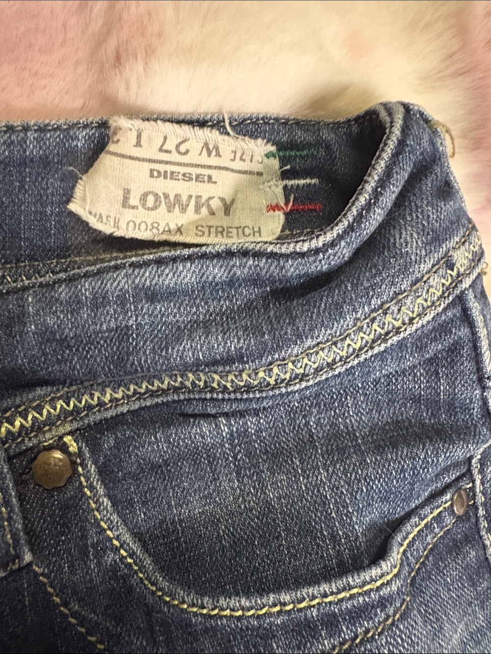Women’s Diesel Mid-Rise Straight Leg Jeans - Blue size 27 - Picture 3 of 6